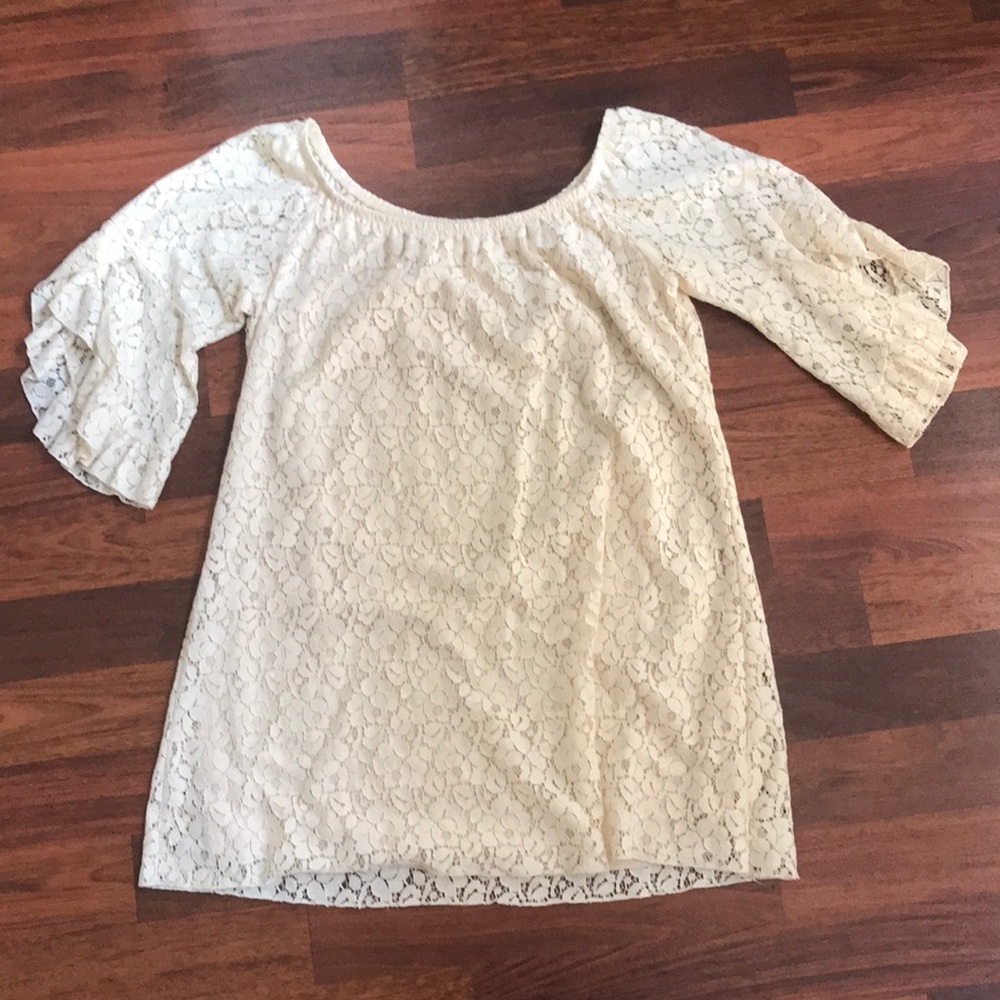 Lace, off the shoulder tunic